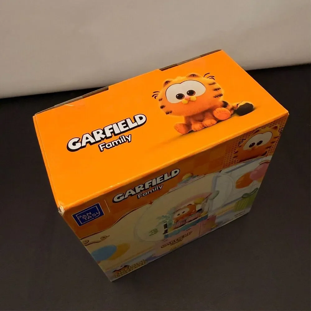Pantasy Garfield Family Birthday Cake Building Brick Set Collectible NIB